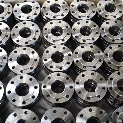 Nagy pontosságú ANSI B16.47 öntöttvas kovácsolt hegesztési nyak karima nagy méretű 75/150 TUV tanúsítvánnyal